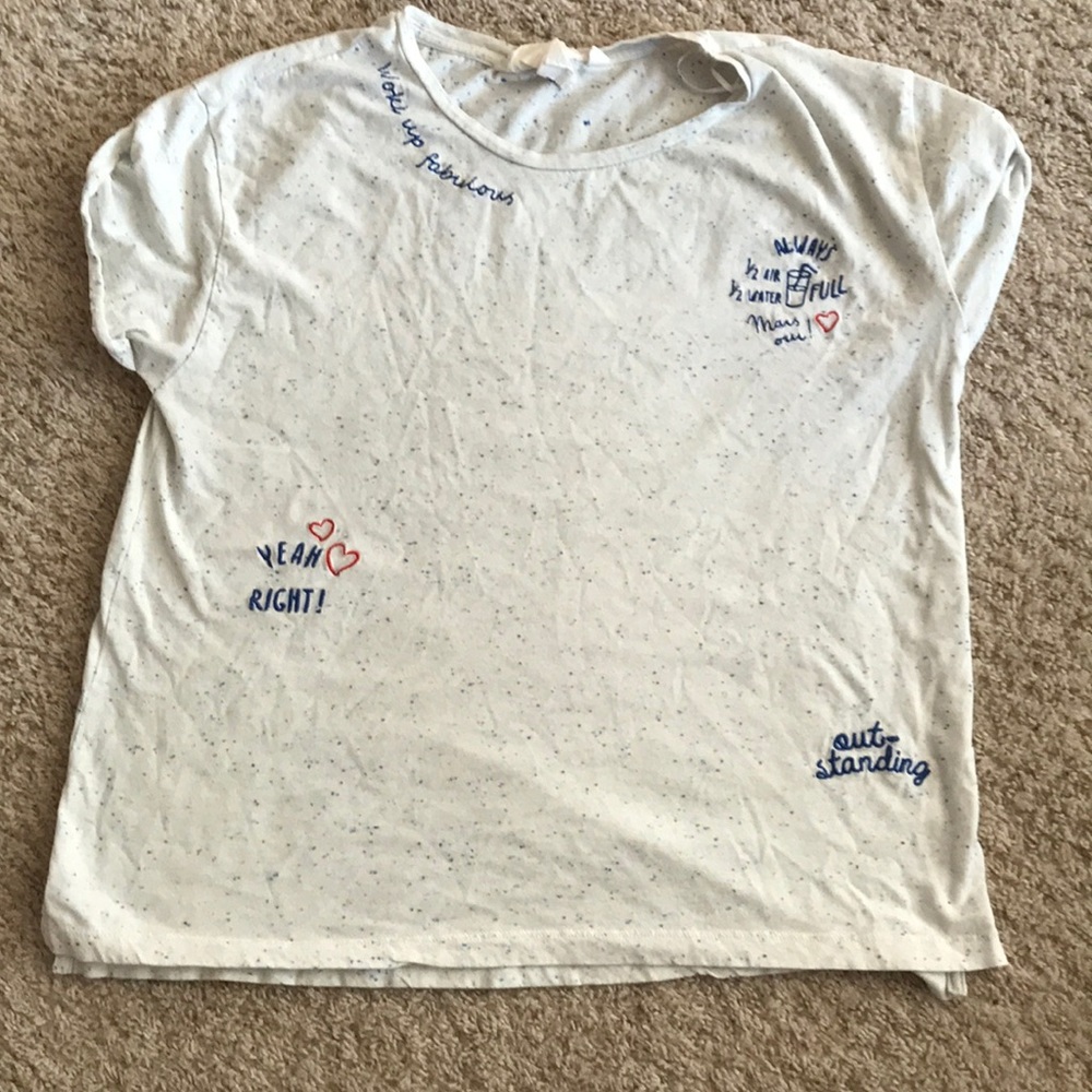 LAST CHANCE Cute H&M T-Shirt with Embroidery
